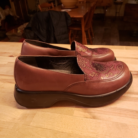 Dansko clogs size 39 - Picture 2 of 3